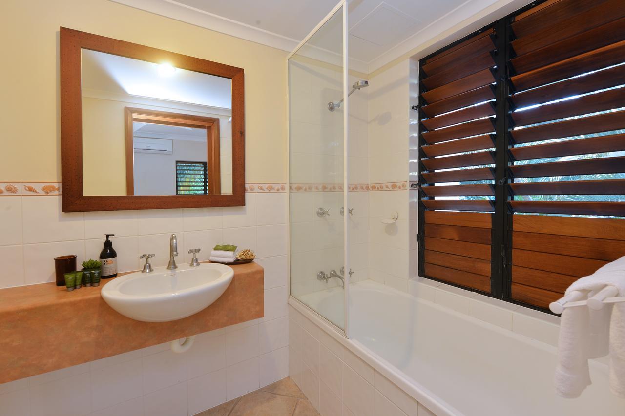 Seascape Holidays - Hibiscus Port Douglas Buitenkant foto