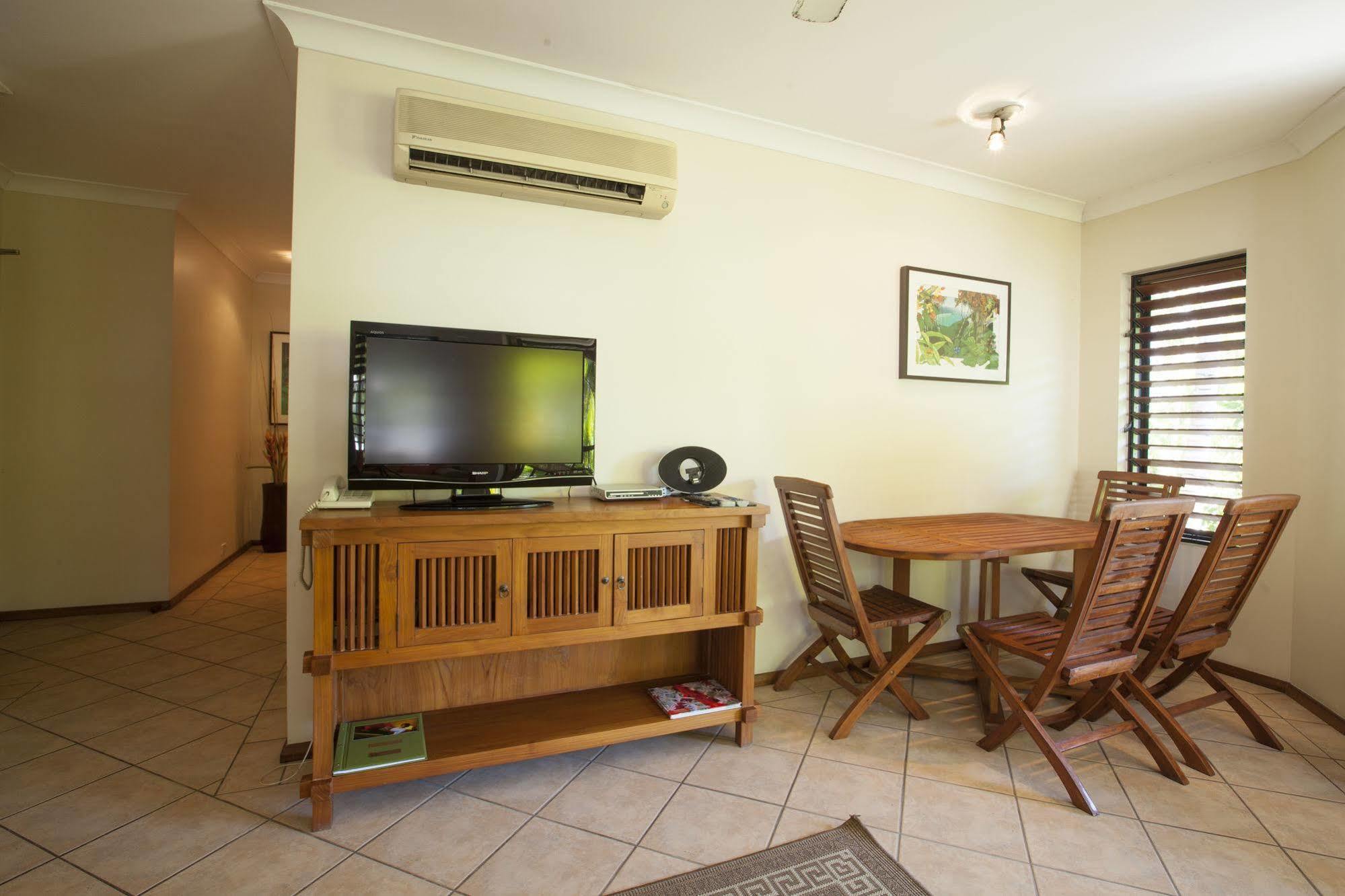 Seascape Holidays - Hibiscus Port Douglas Buitenkant foto